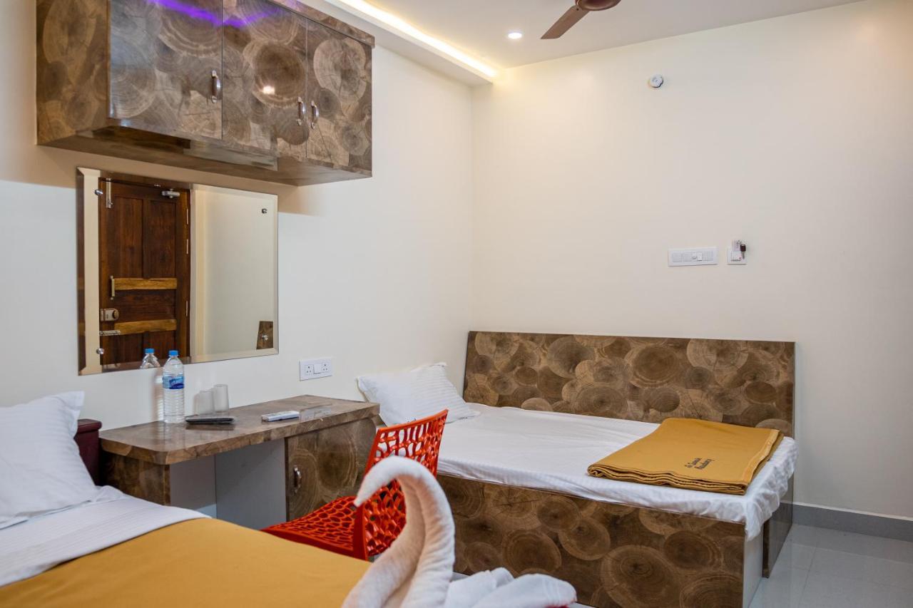 Le Suresh Guest House Puduččéri Exteriér fotografie